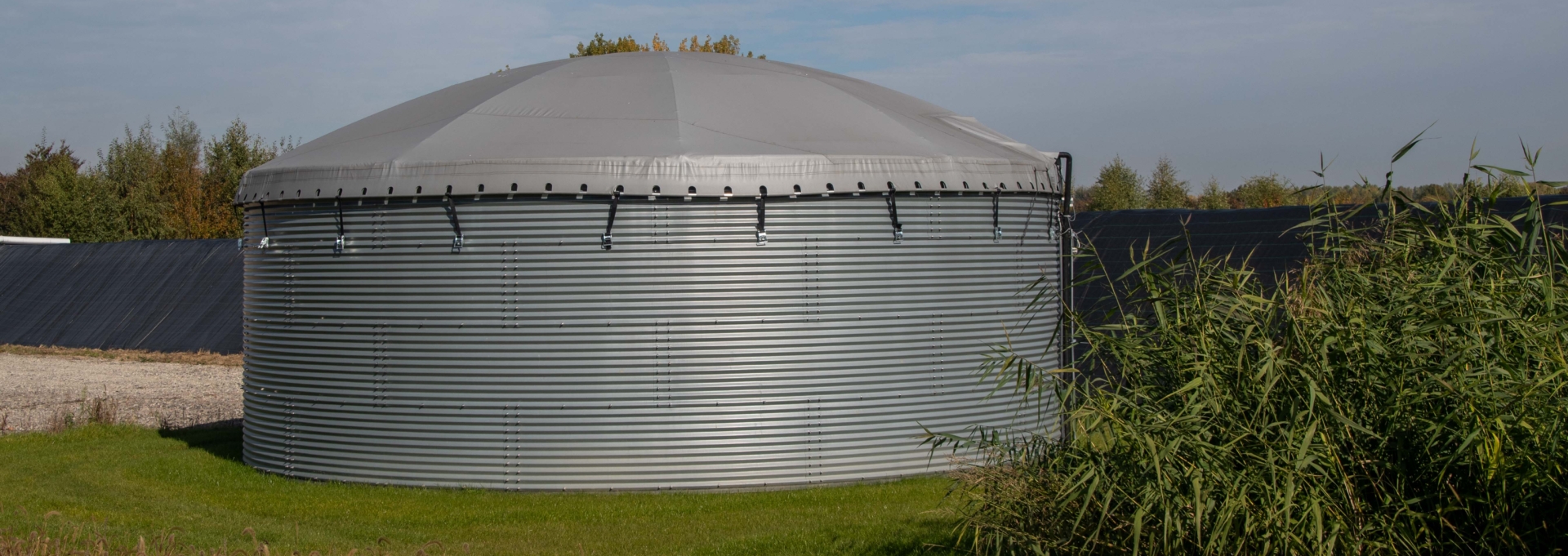 Genadome geïnstalleerd op watersilo