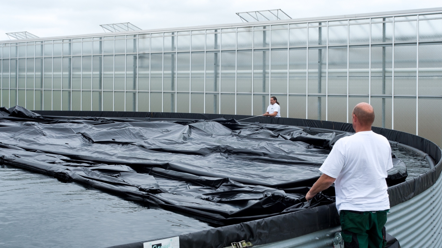 Installatie van een Silofloat in een watersilo