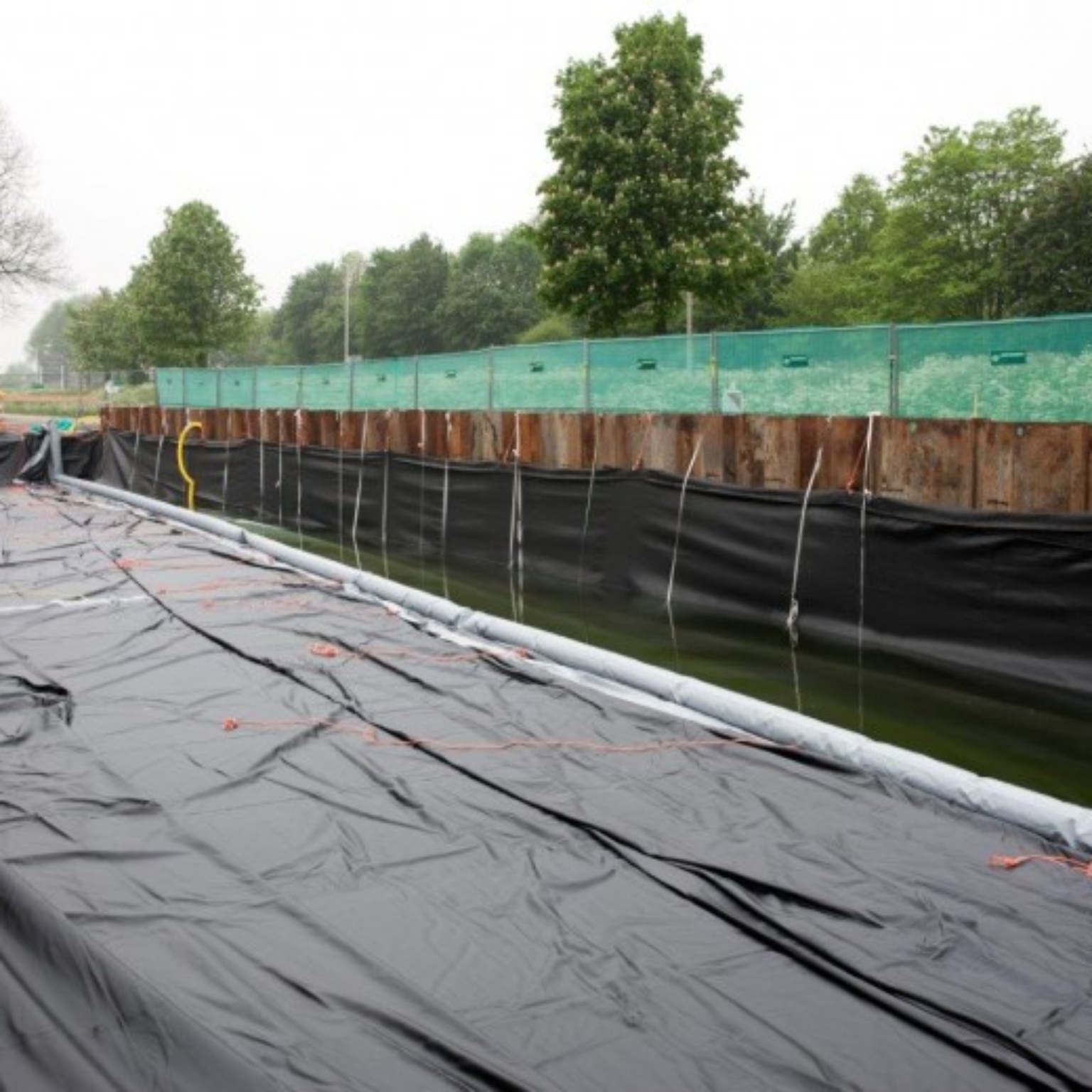 Membrane construction installed with the help of a crane at N381