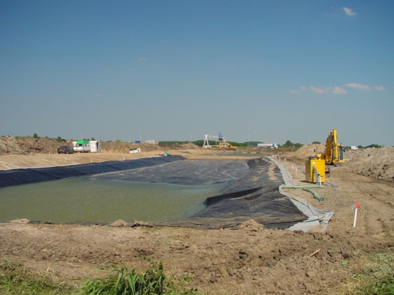 Installation of the membranes in wet conditions