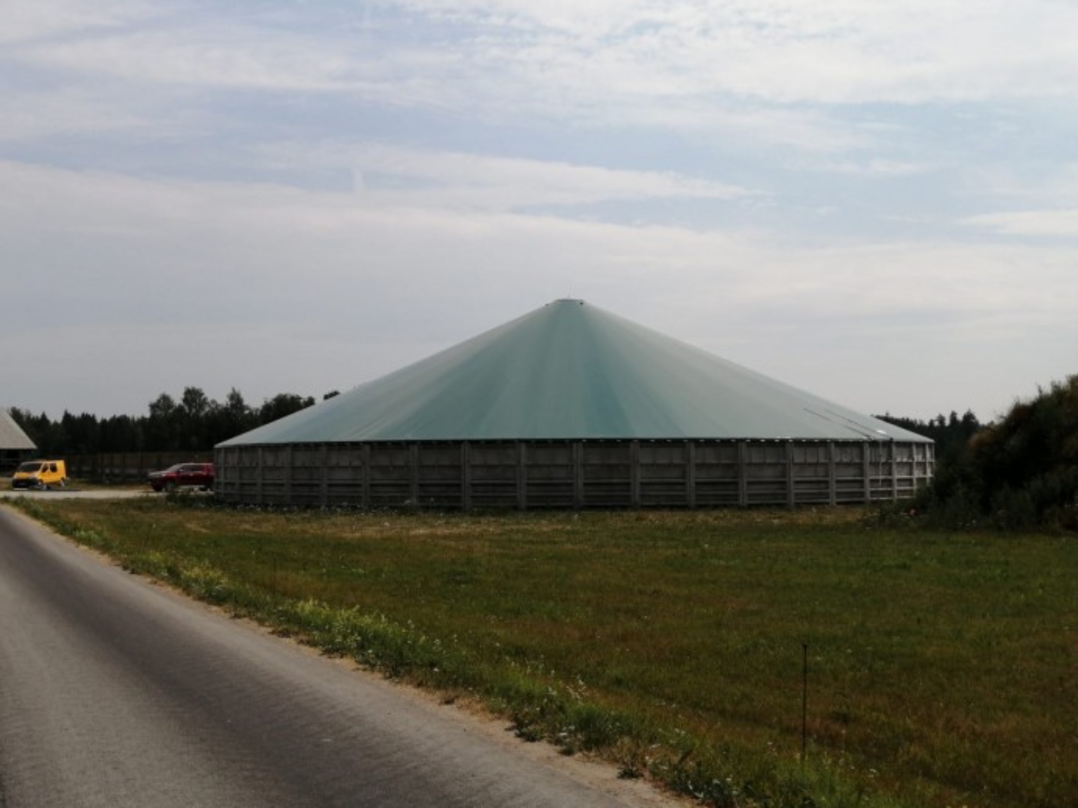 Tensioned cover in Estonia