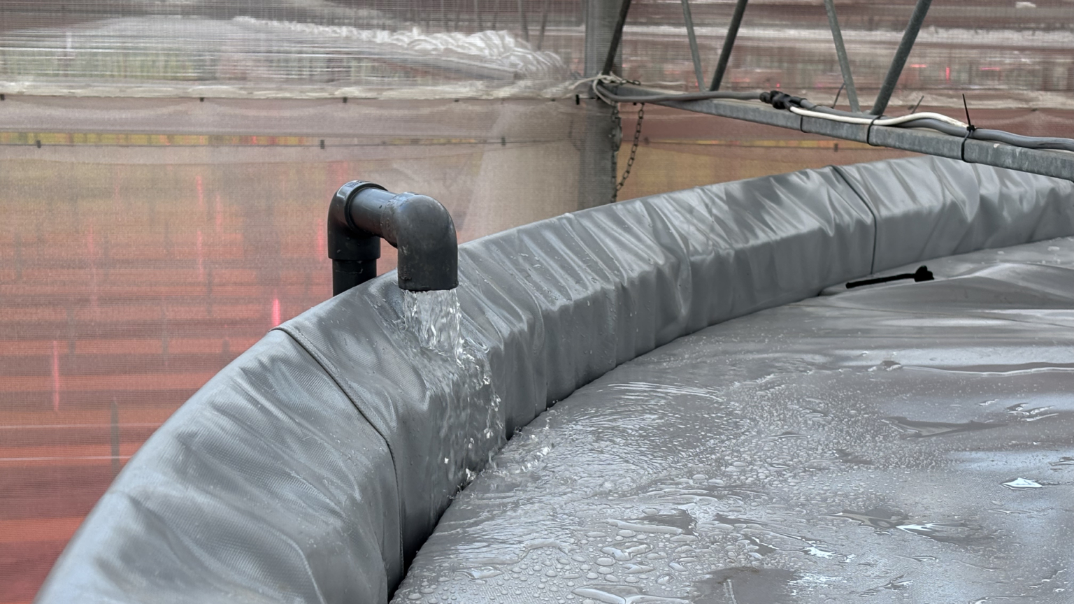 The silo is covered with a specially designed insulating floating cover.